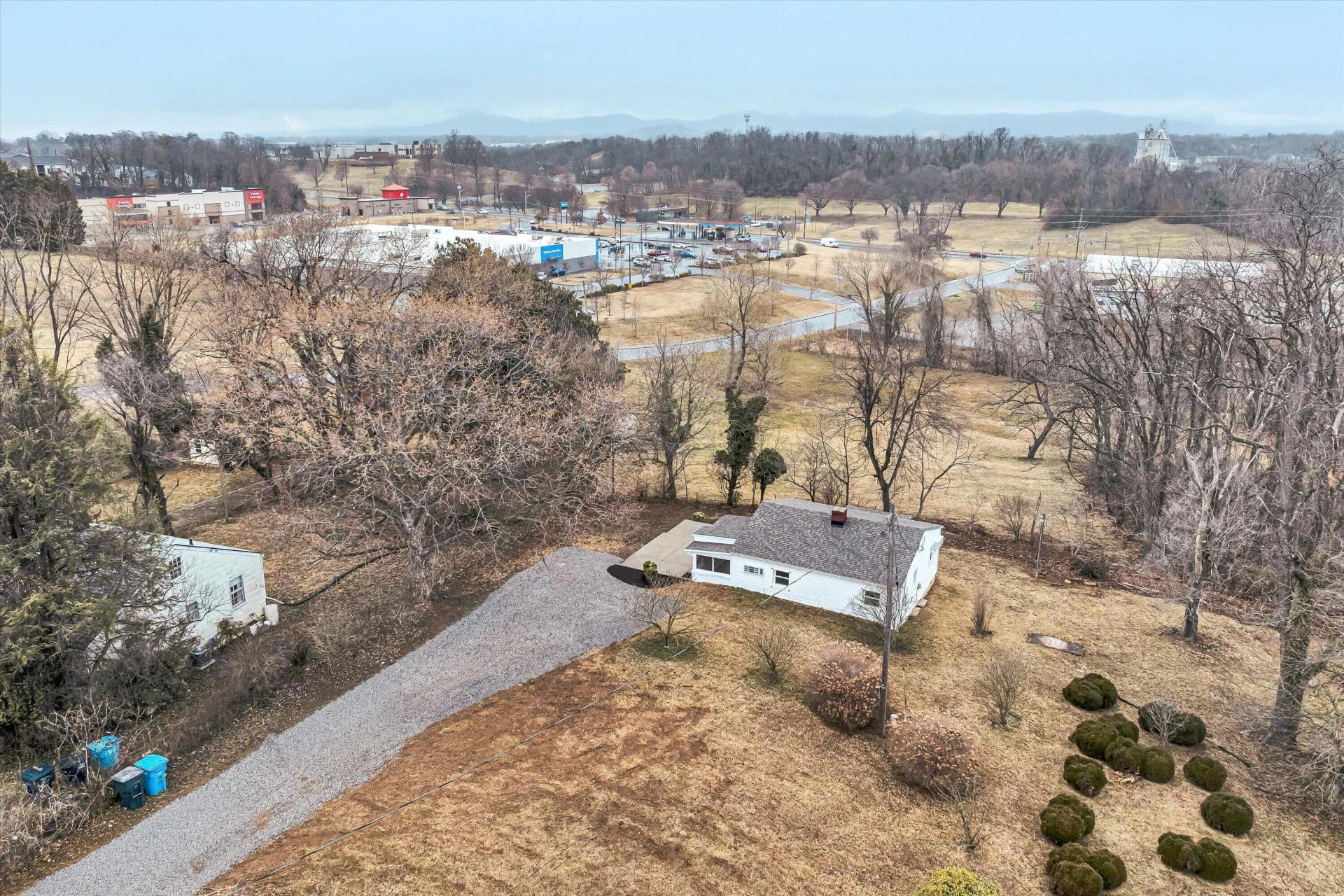 2228 Eastland AVE - Photo 33
