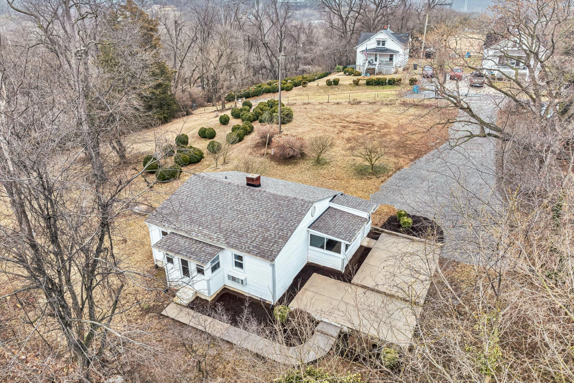 2228 Eastland AVE - Photo 34