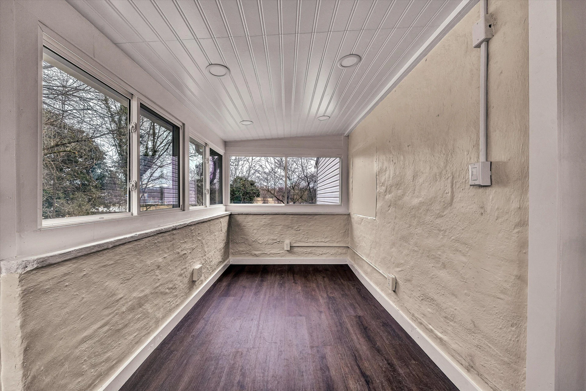 2228 Eastland AVE - Photo 7