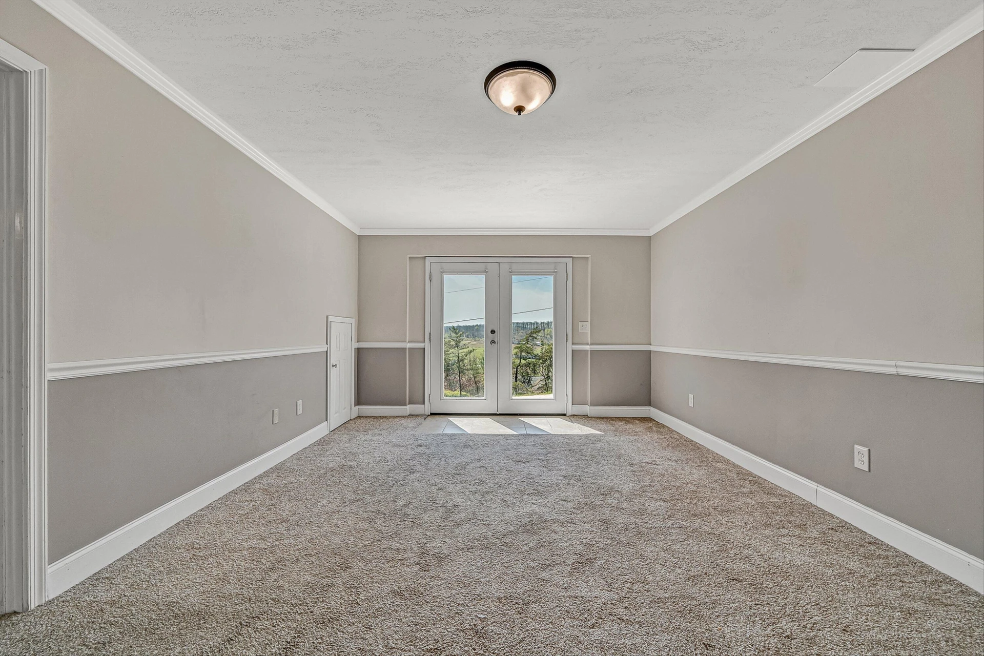 385 Tanglewood DR - Photo 31