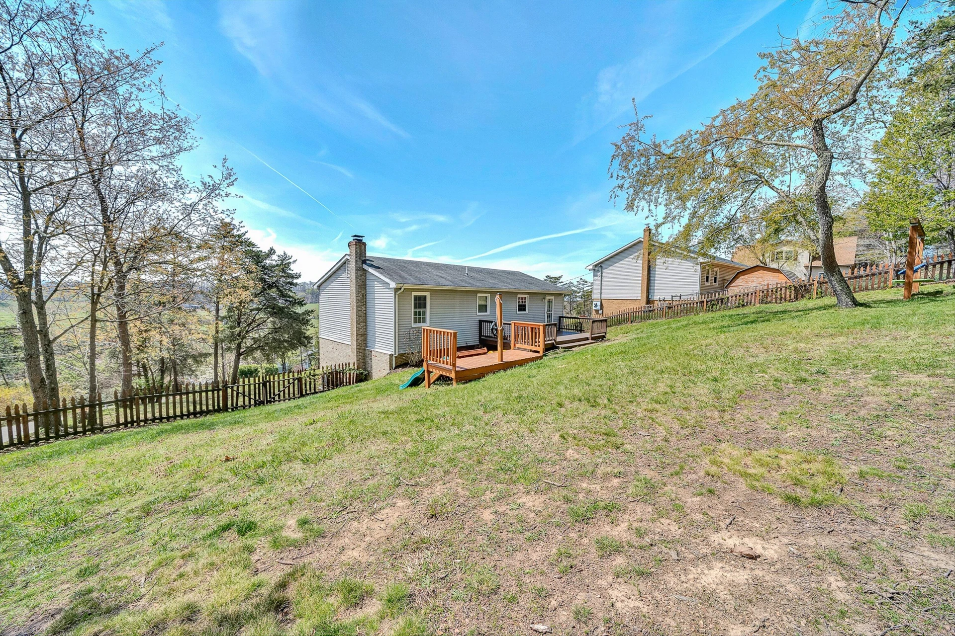 385 Tanglewood DR - Photo 38