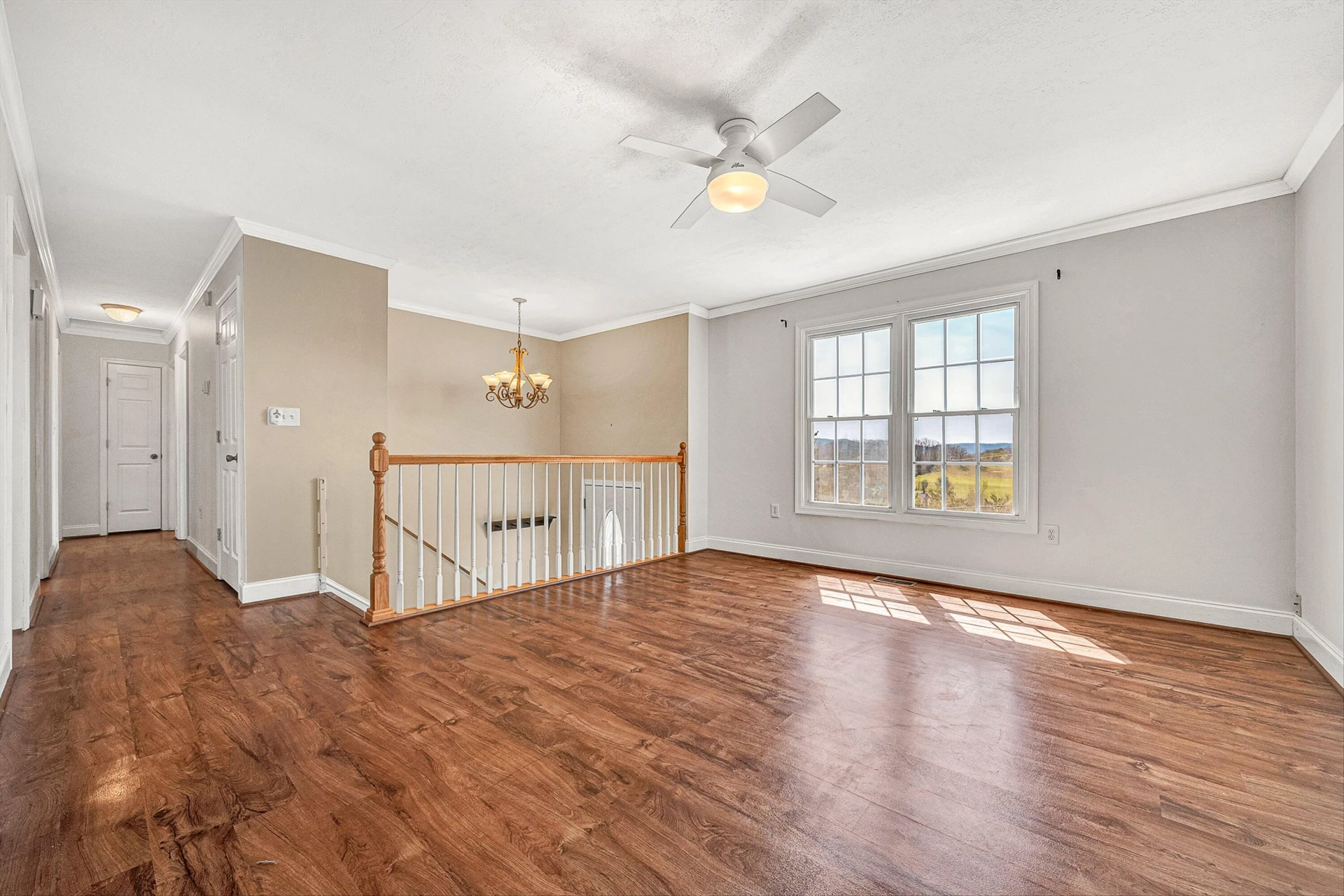 385 Tanglewood DR - Photo 8