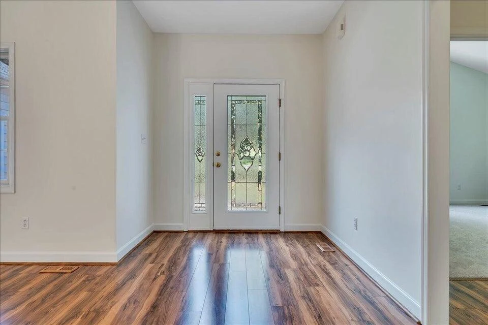 141 Chestnut Creek DR - Photo 16