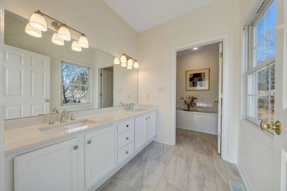 141 Chestnut Creek DR - Photo 31