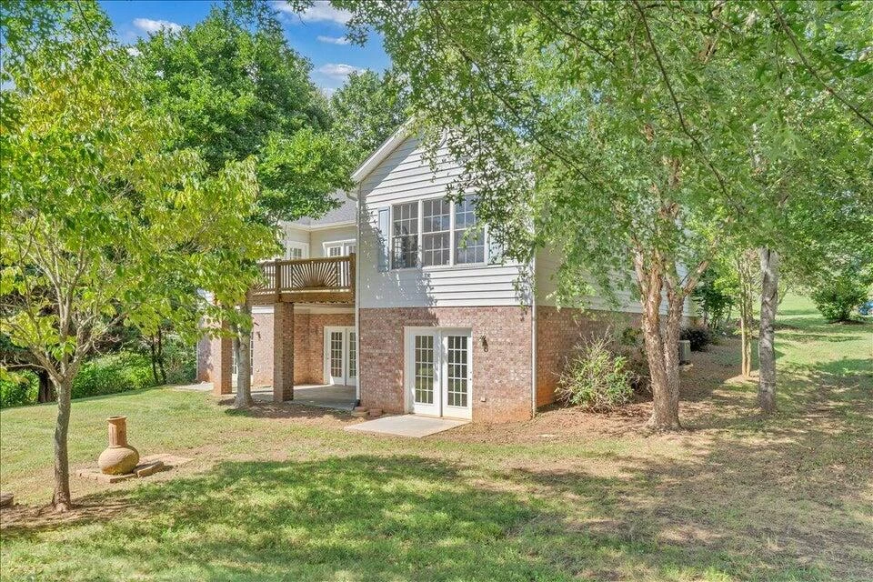 141 Chestnut Creek DR - Photo 56