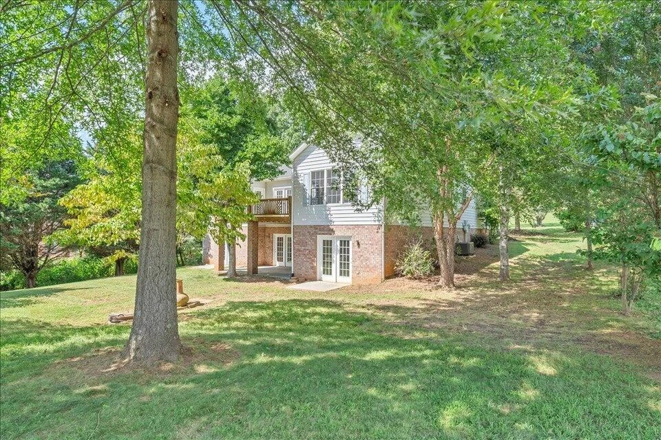 141 Chestnut Creek DR - Photo 57