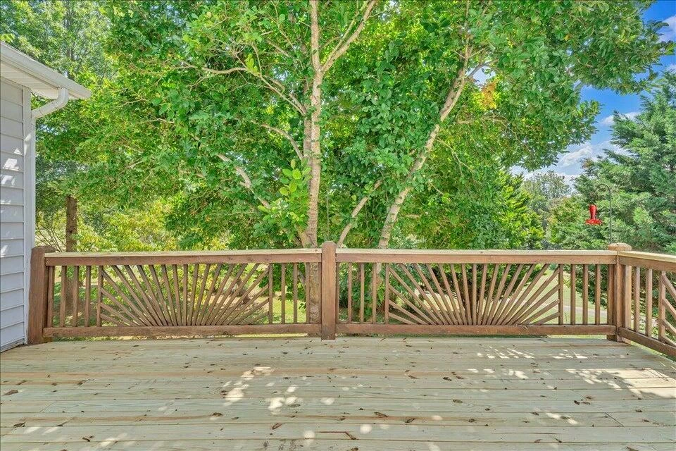 141 Chestnut Creek DR - Photo 9