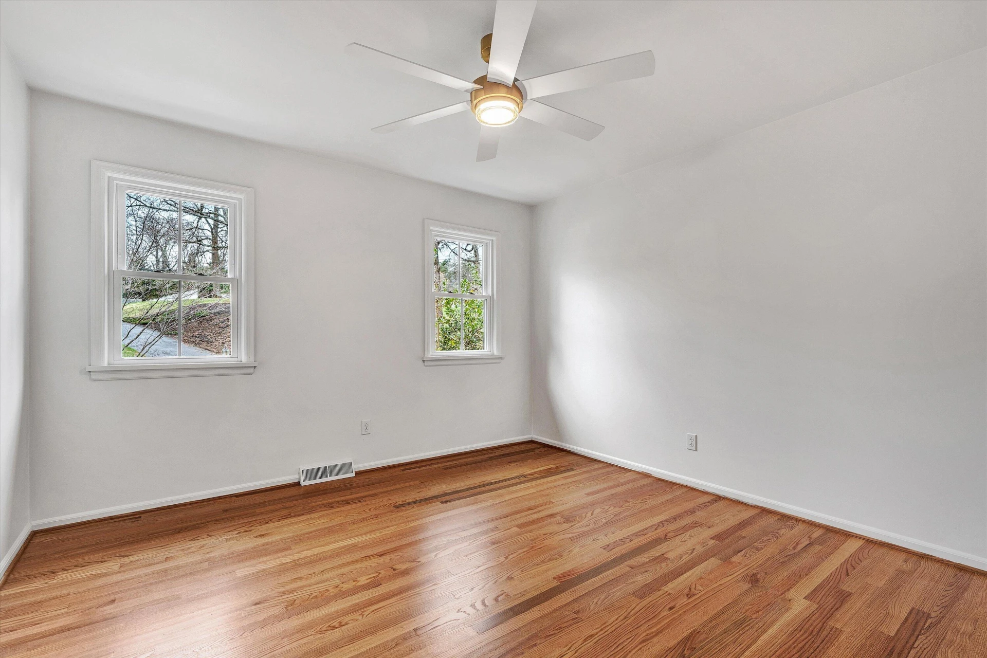 2825 Fairway Forest DR - Photo 25
