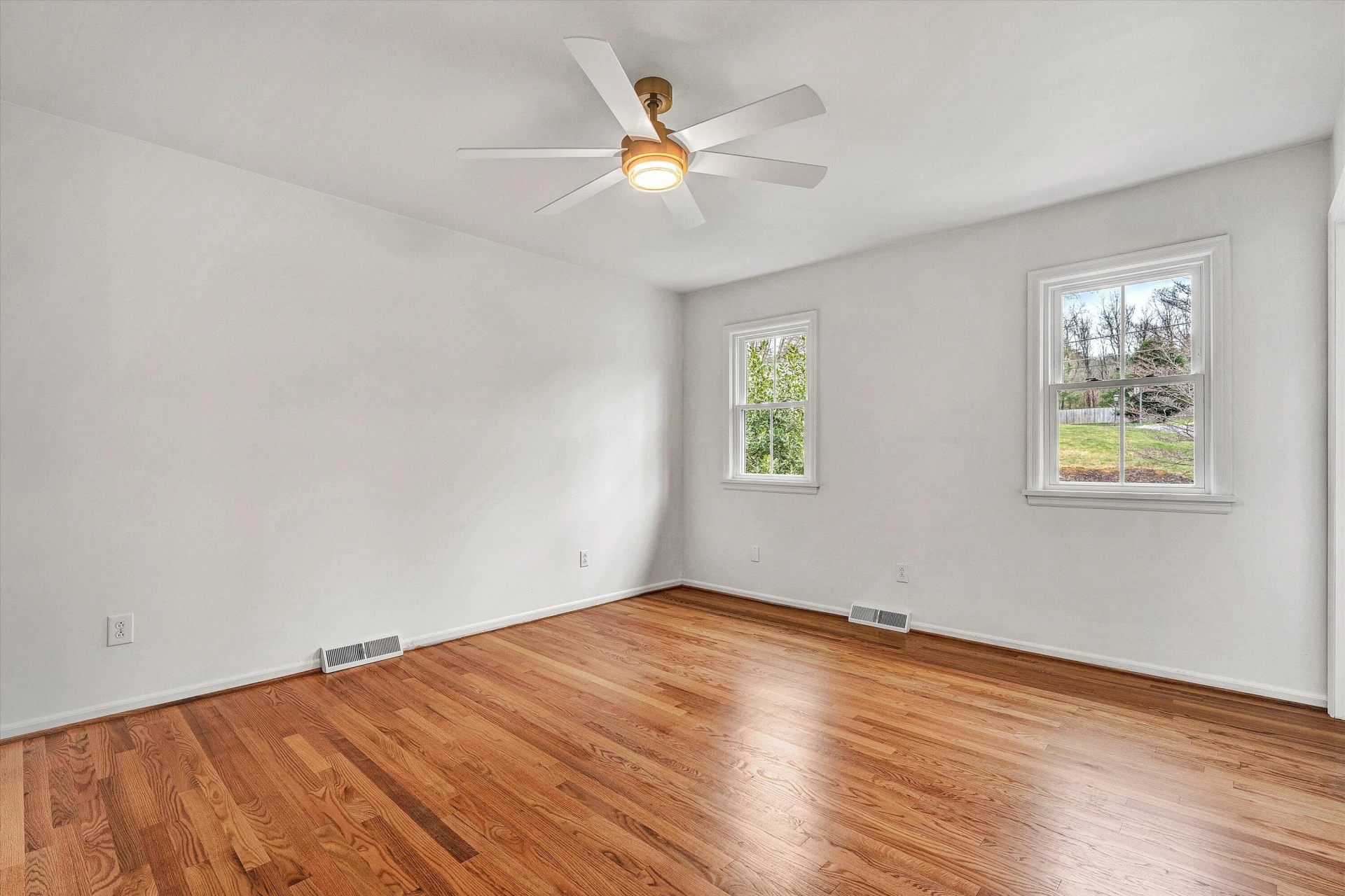 2825 Fairway Forest DR - Photo 30