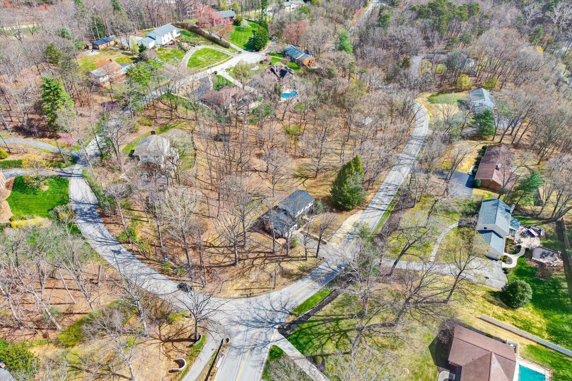 2825 Fairway Forest DR - Photo 48