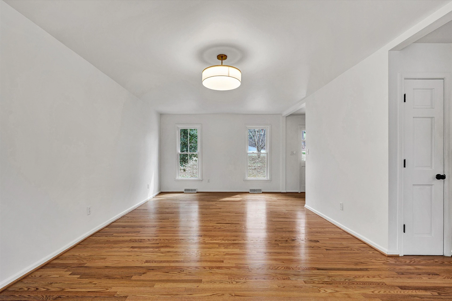 2825 Fairway Forest DR - Photo 13