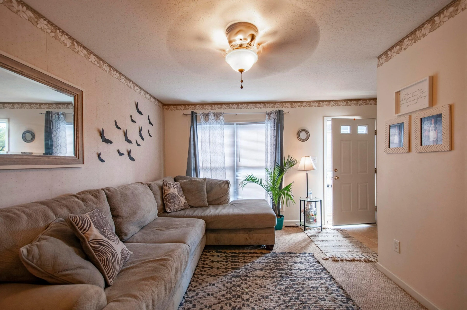 15-2 Beverly CT #APT 2 - Photo 3
