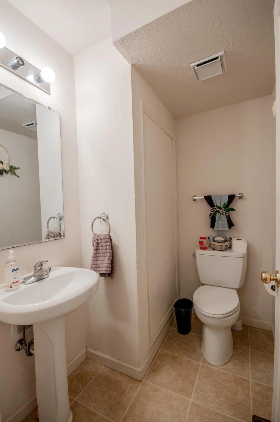 15-2 Beverly CT #APT 2 - Photo 6