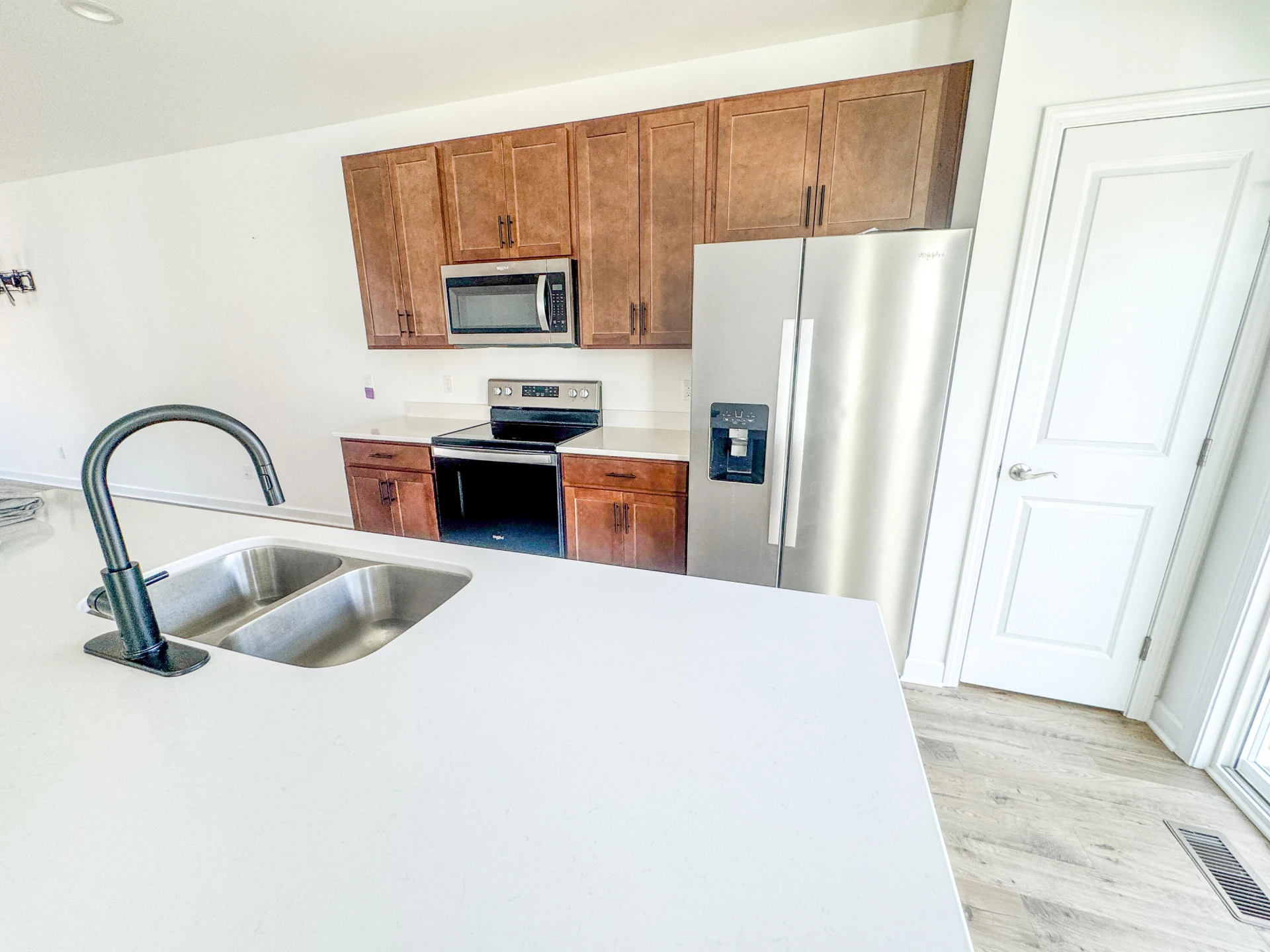 183 Broad ST - Photo 21