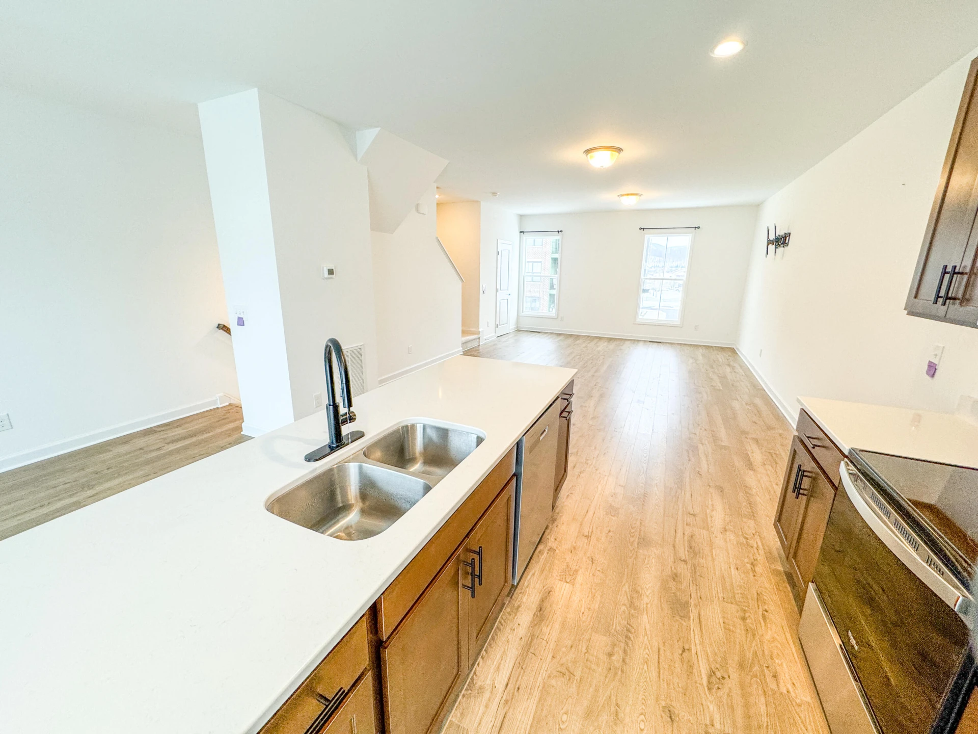 183 Broad ST - Photo 27