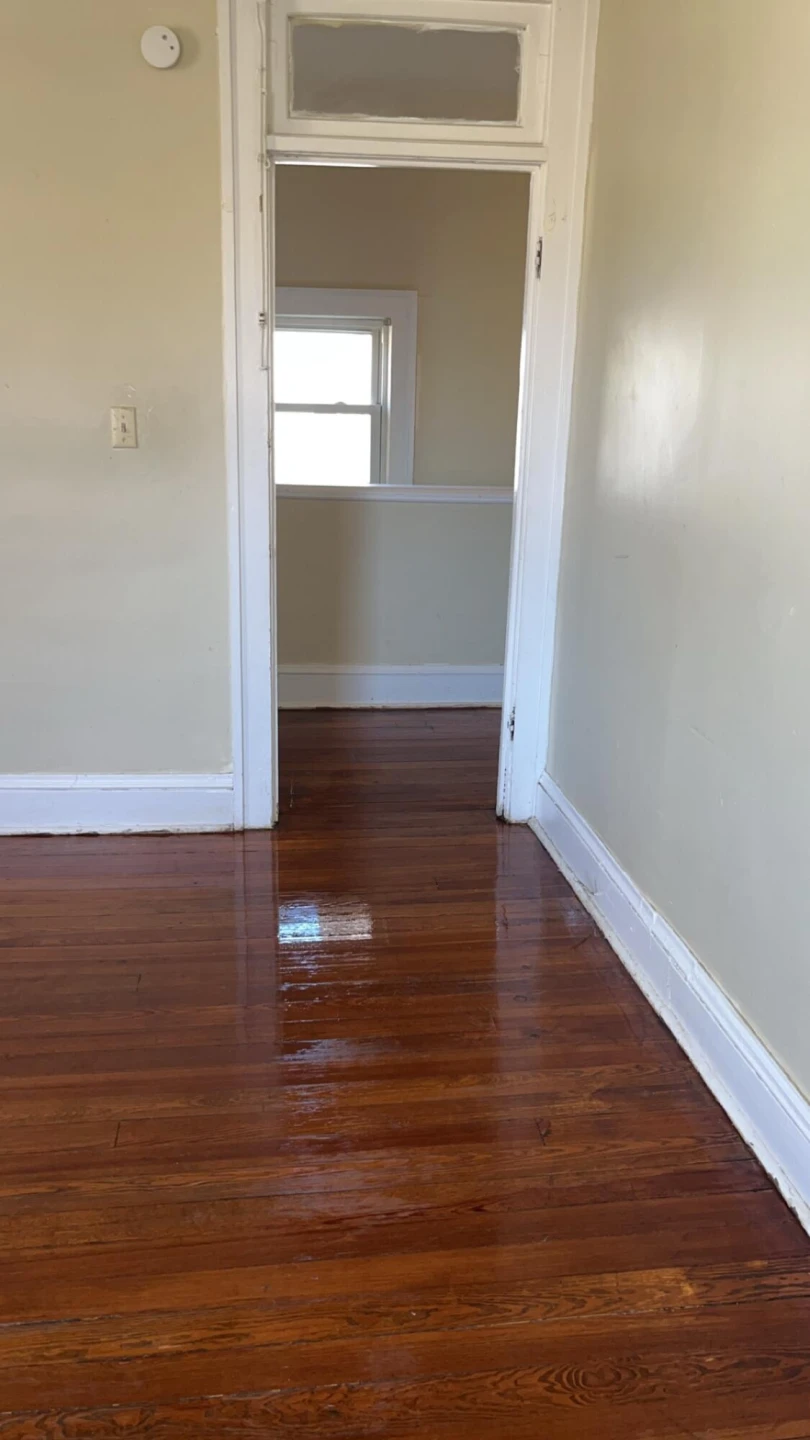 2414 Delaware AVE - Photo 4