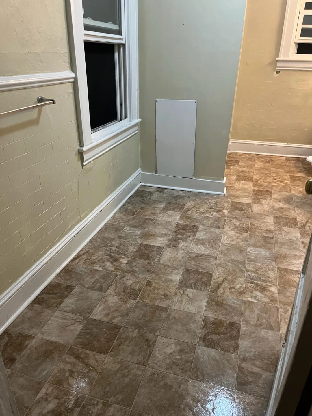 2414 Delaware AVE - Photo 9