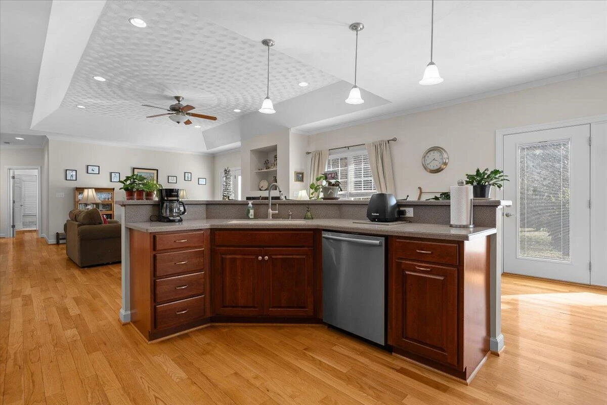 360 Maple Ridge LN - Photo 22