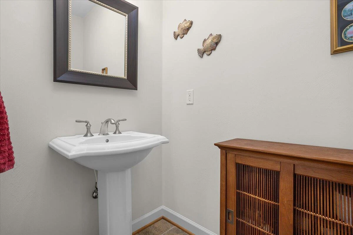 360 Maple Ridge LN - Photo 24