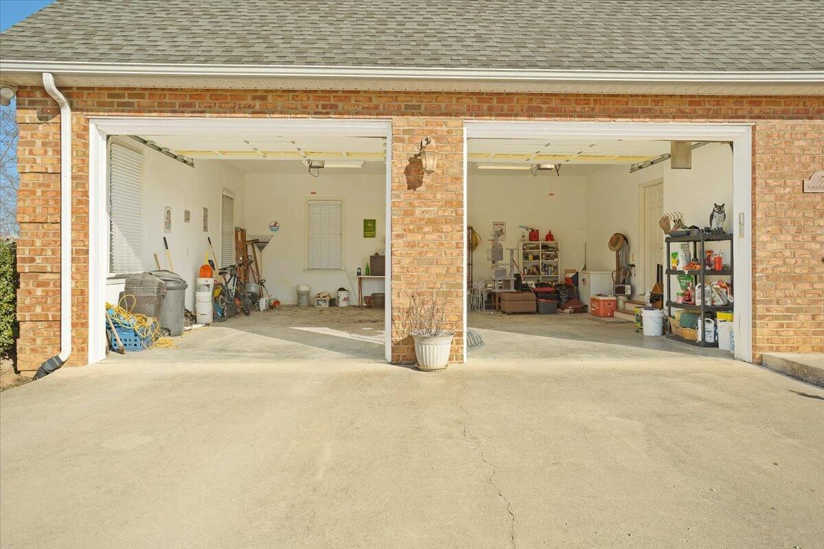 360 Maple Ridge LN - Photo 26