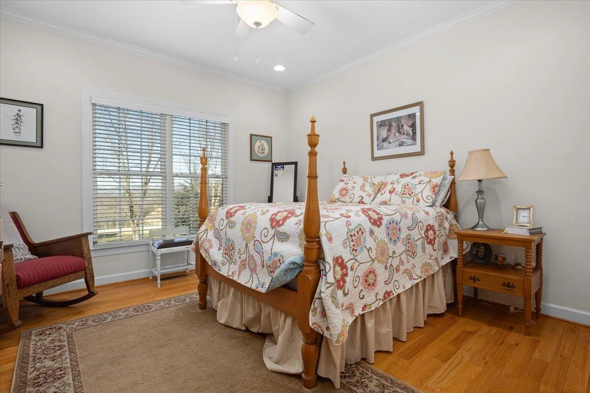360 Maple Ridge LN - Photo 32