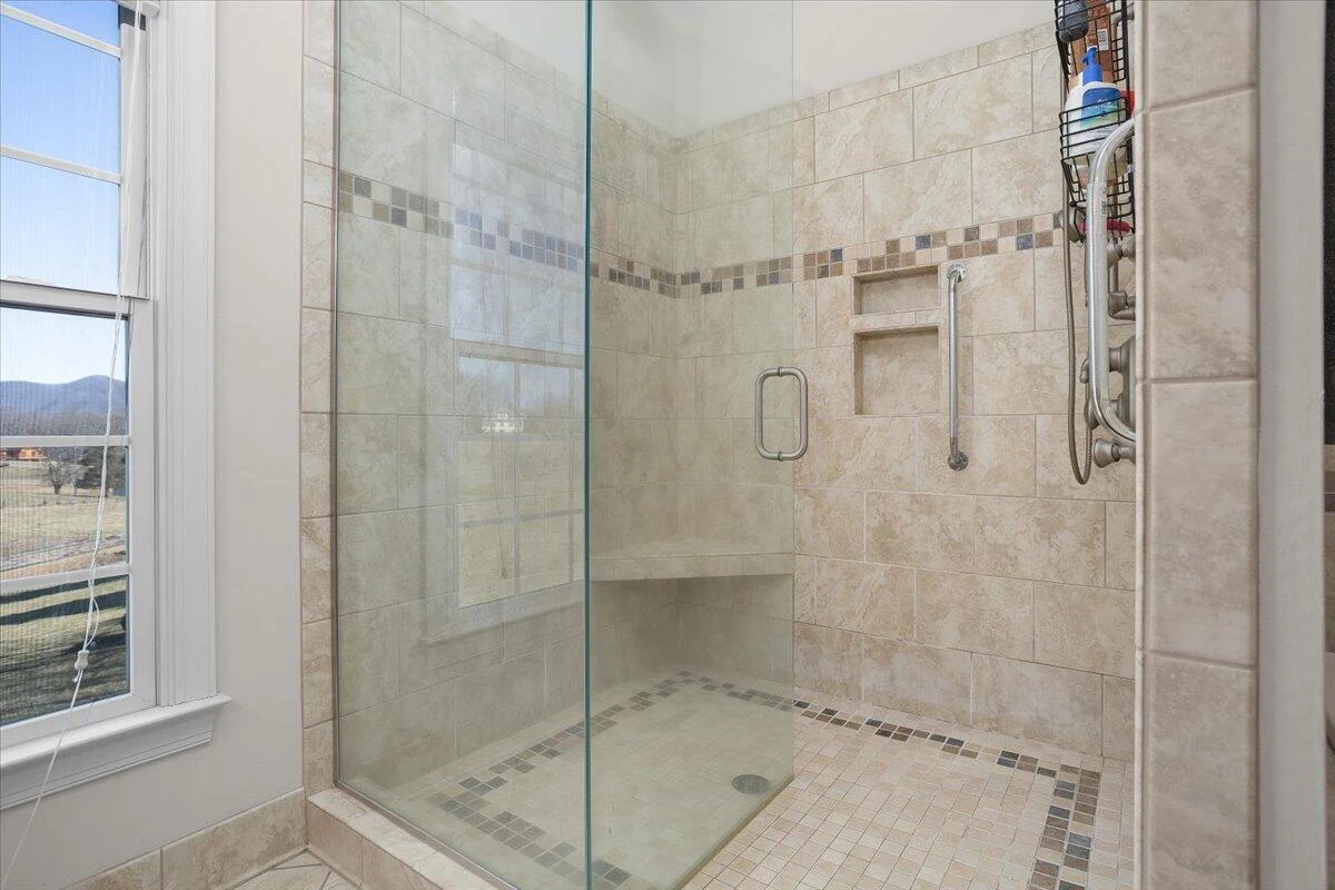 360 Maple Ridge LN - Photo 37