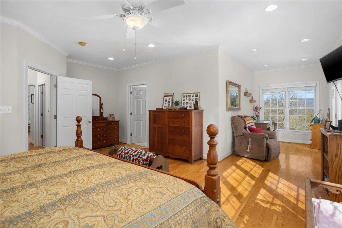 360 Maple Ridge LN - Photo 39
