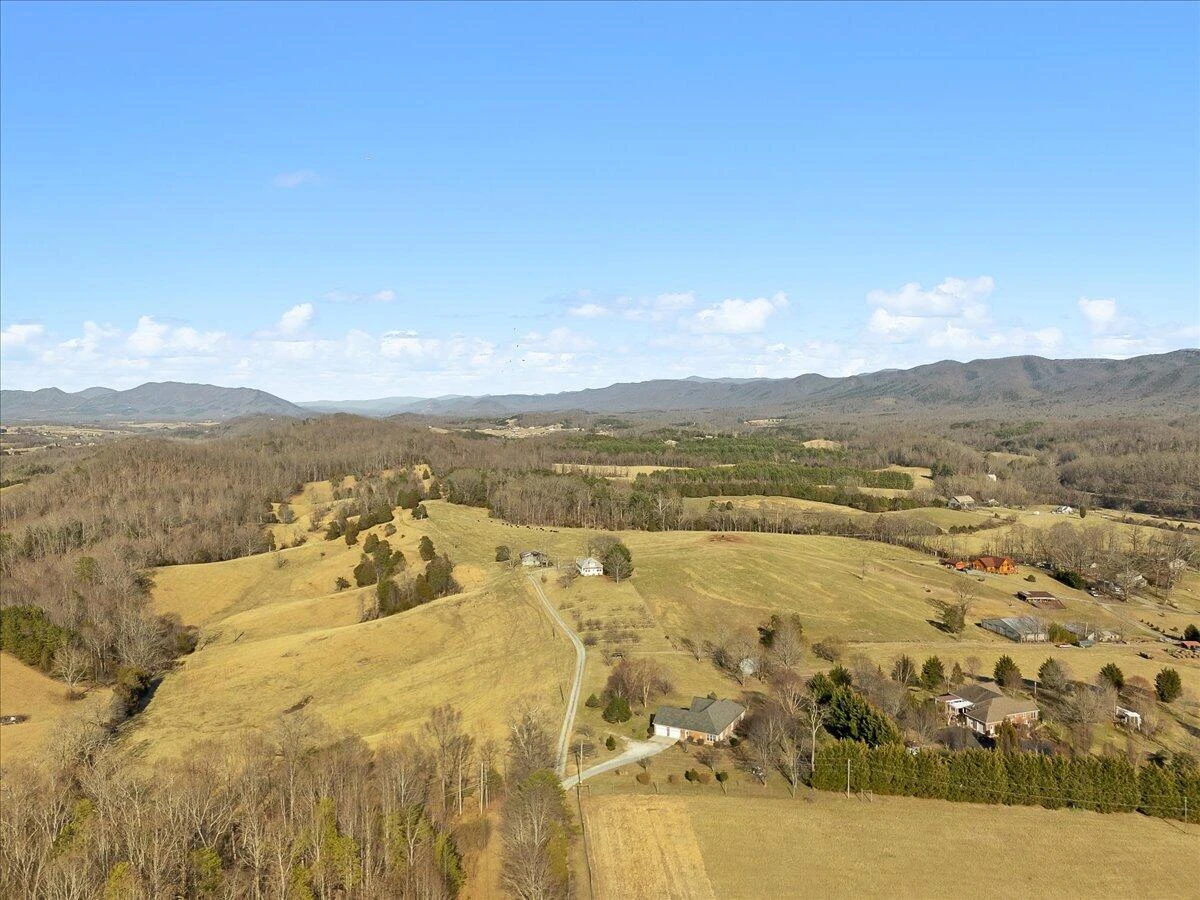 360 Maple Ridge LN - Photo 52