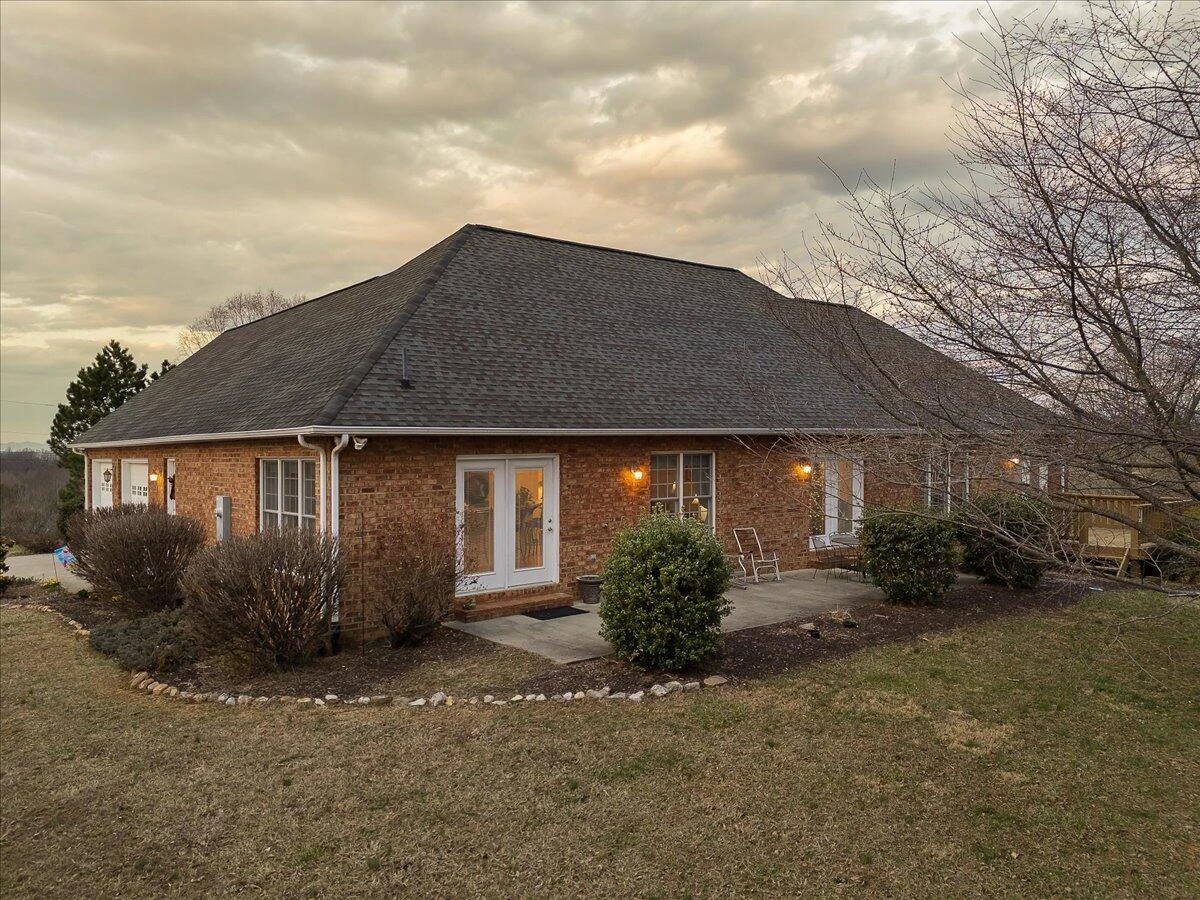 360 Maple Ridge LN - Photo 71