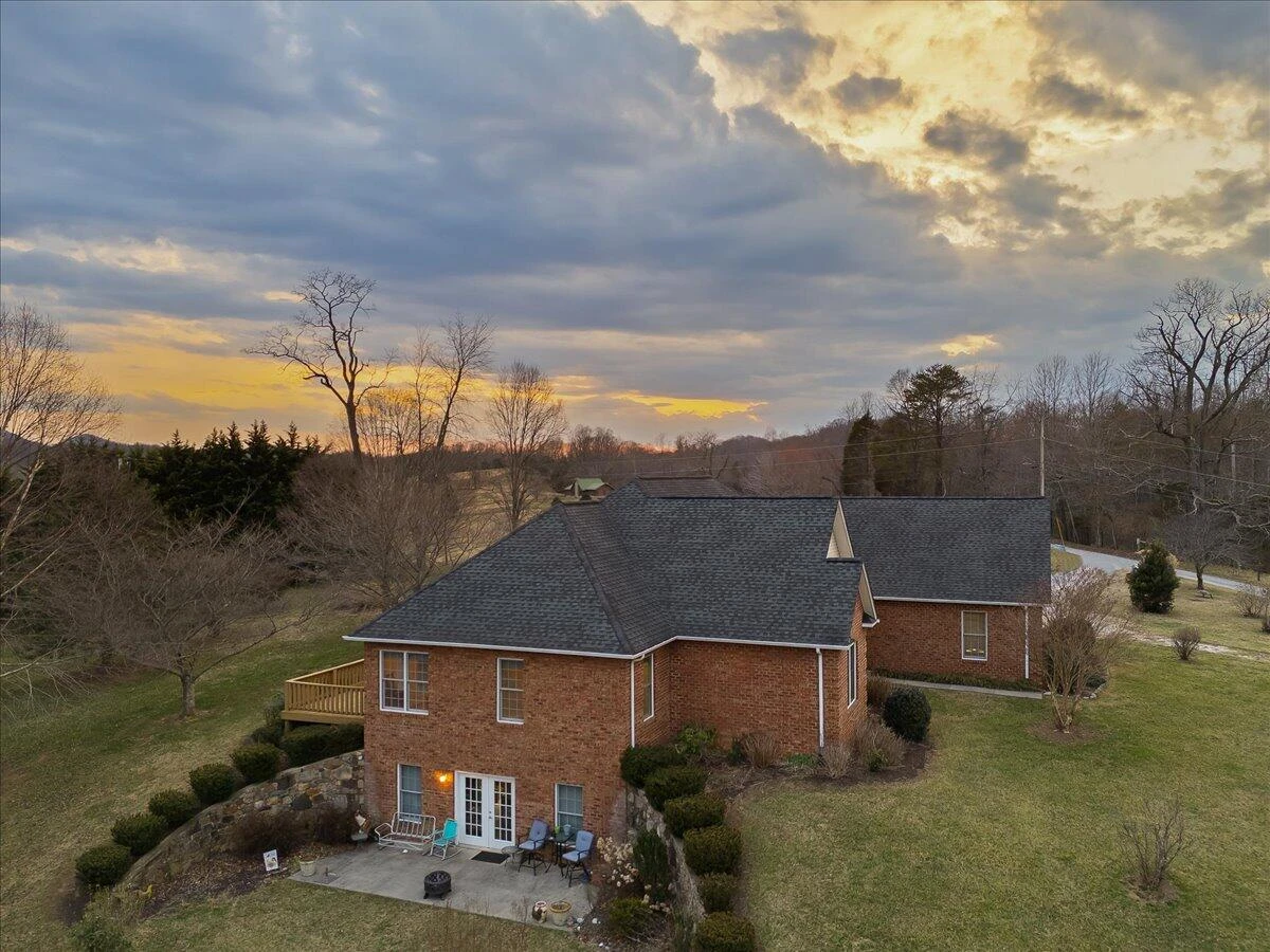 360 Maple Ridge LN - Photo 73