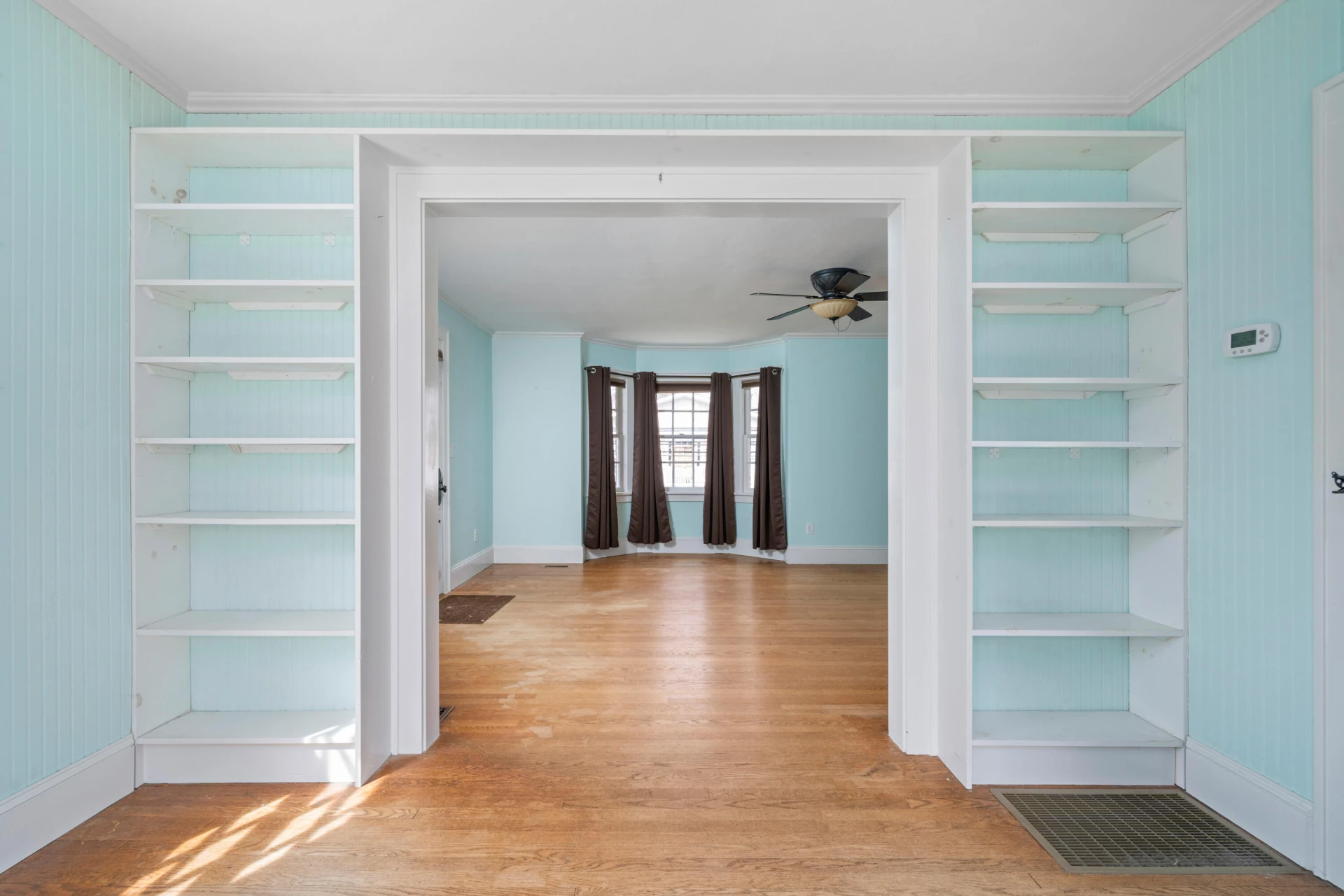 209 Main ST - Photo 13