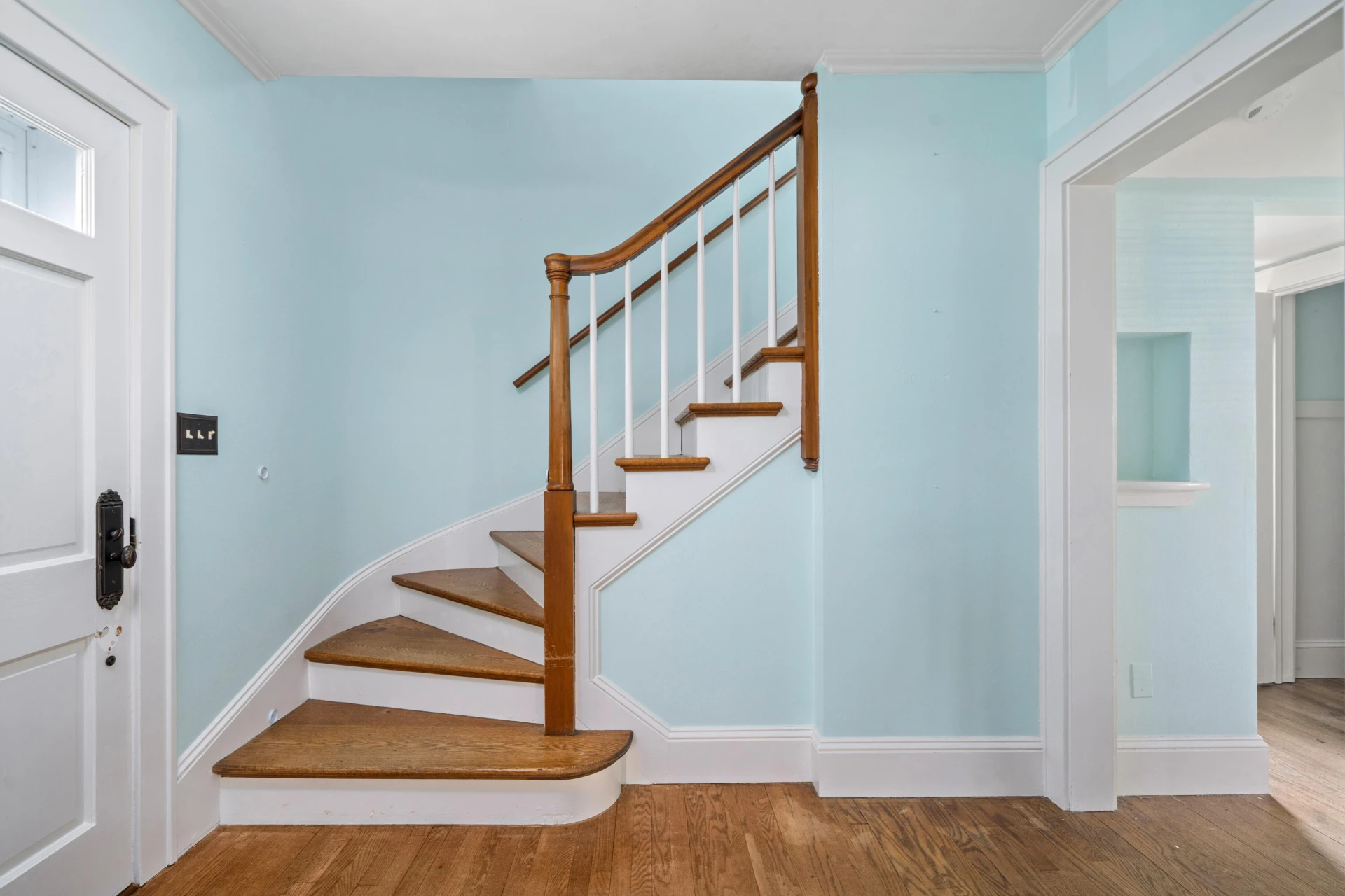 209 Main ST - Photo 14