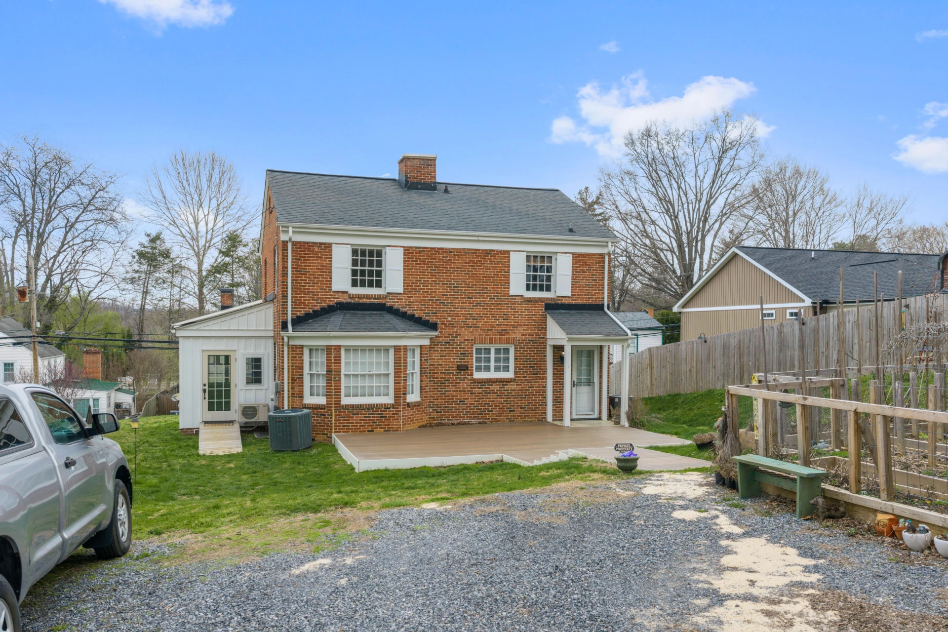 209 Main ST - Photo 7