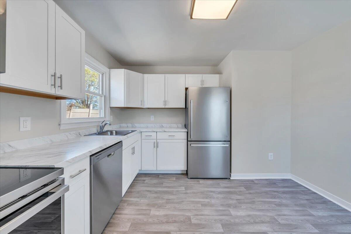 4117 Kentucky AVE - Photo 12