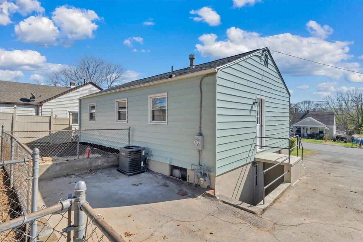 4117 Kentucky AVE - Photo 27