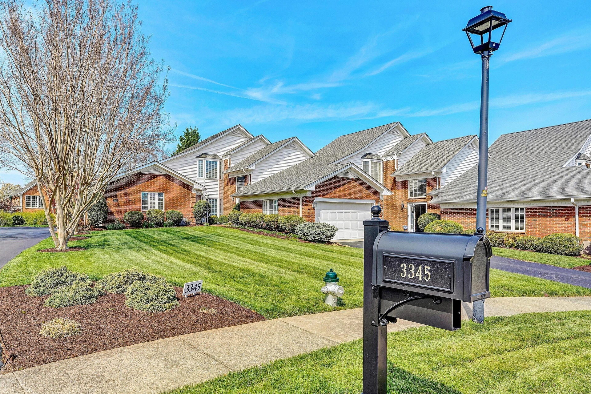 3345 Kingsbury CIR - Photo 39