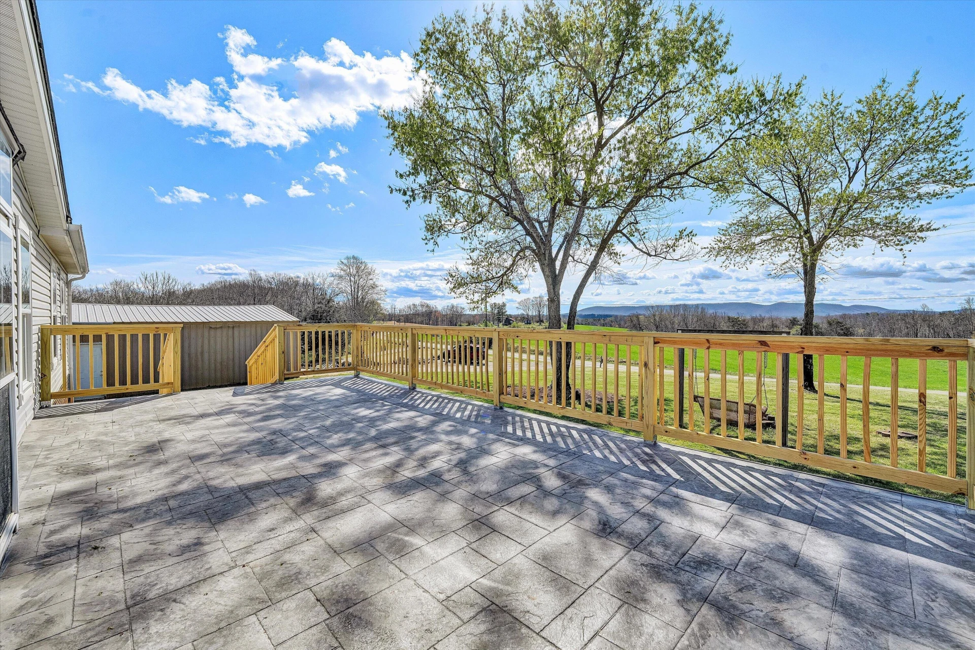 5555 DOE RUN RD - Photo 3