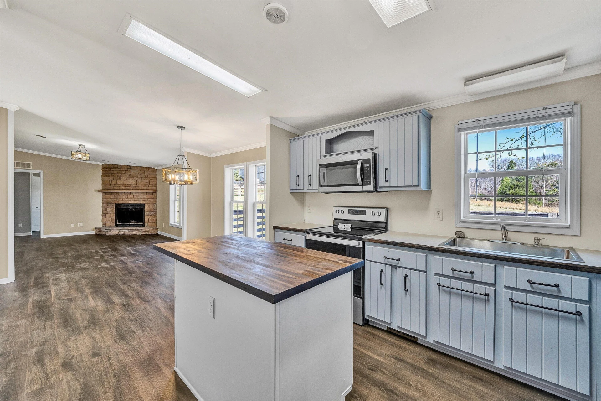 5555 DOE RUN RD - Photo 8