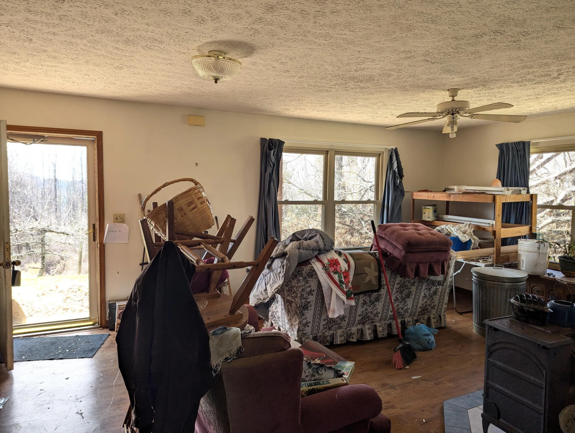 8926 Valley DR - Photo 18