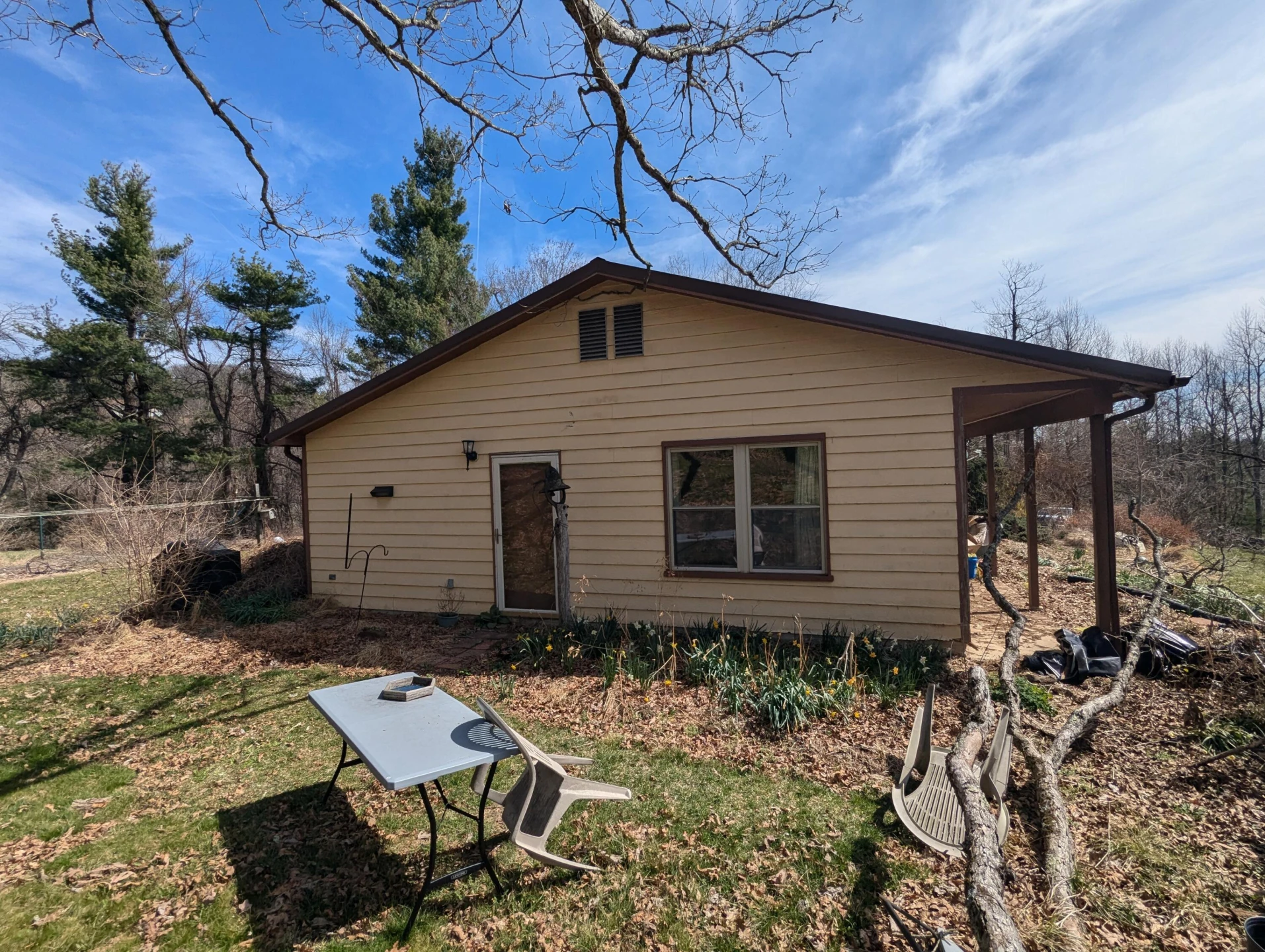 8926 Valley DR - Photo 3