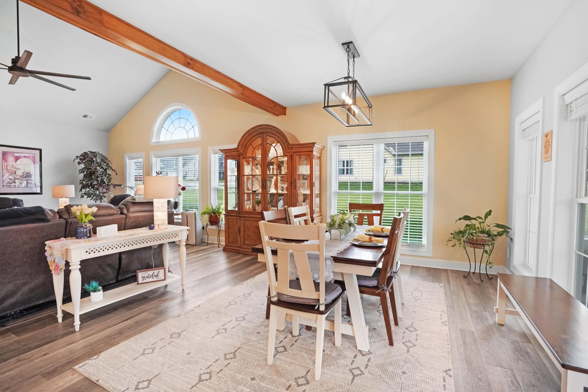 1058 Eagle Crest LN - Photo 12