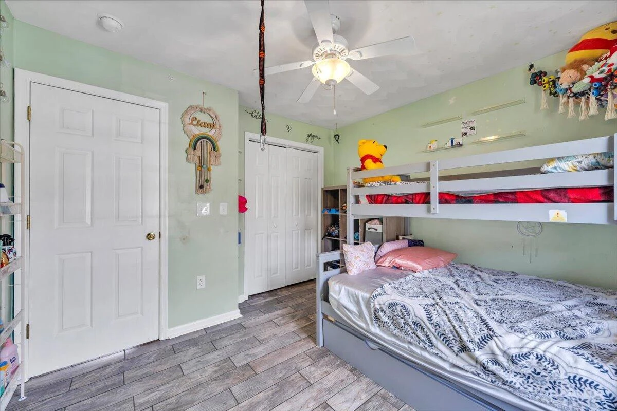 1697 Gordon AVE - Photo 21