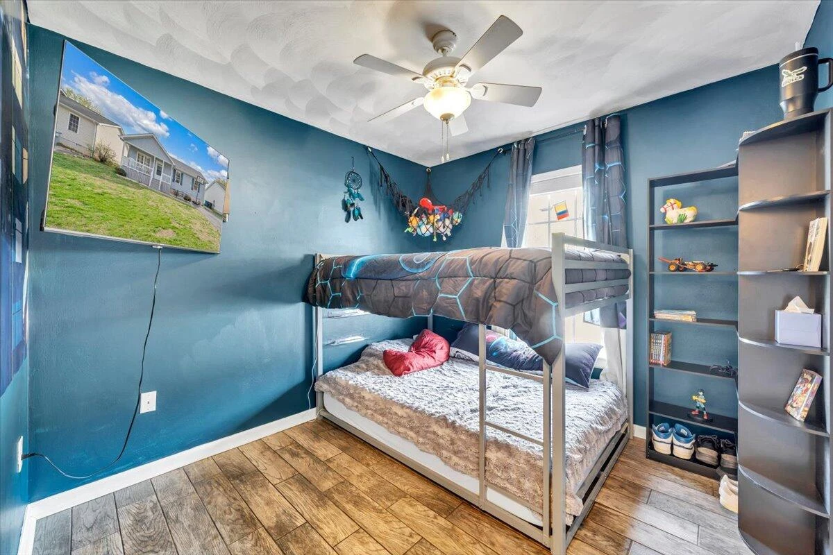 1697 Gordon AVE - Photo 22