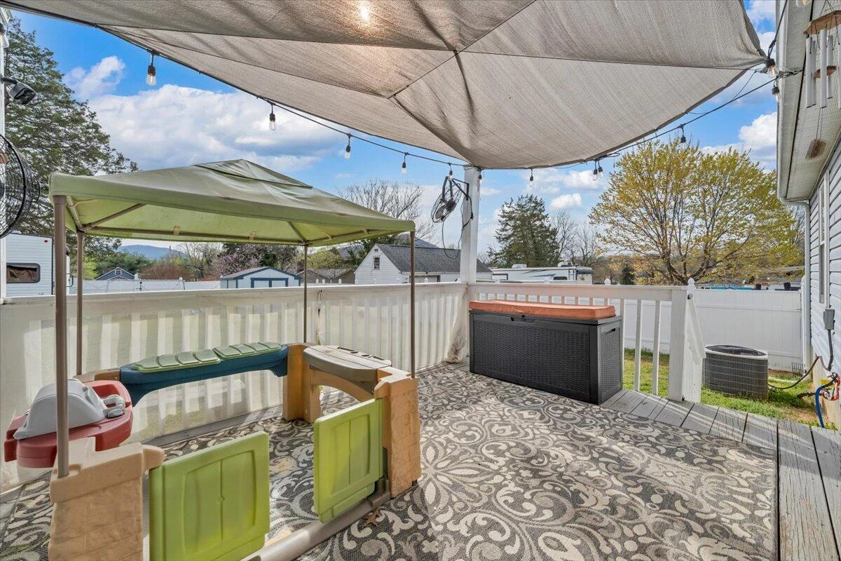 1697 Gordon AVE - Photo 28