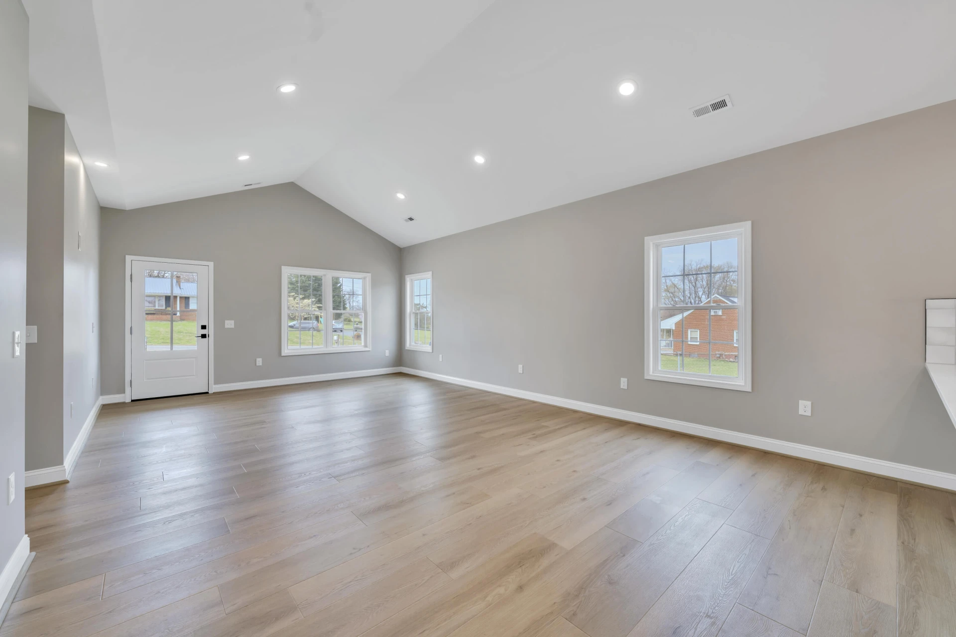 35 Rosamae DR - Photo 9