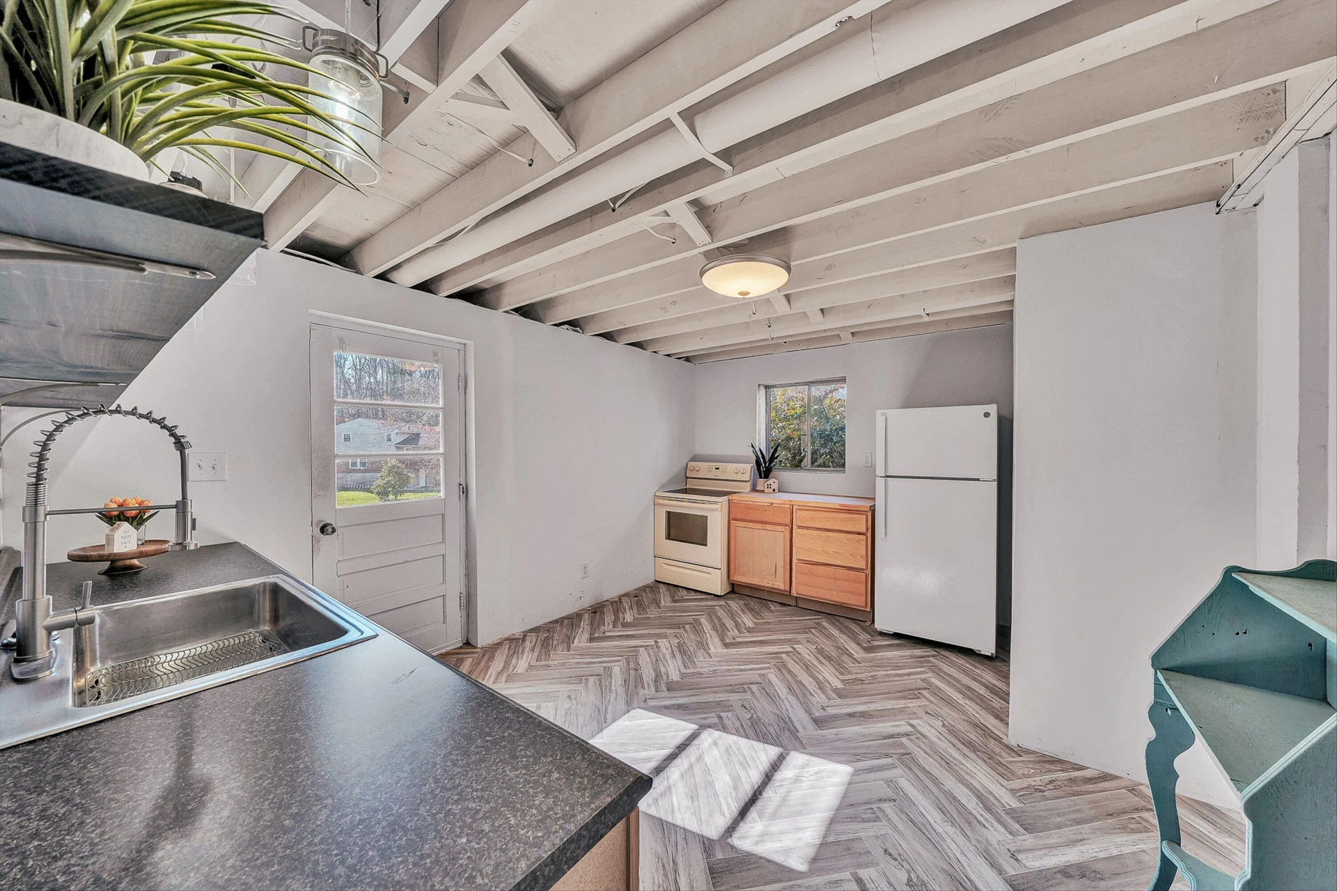 5918 Green Ridge RD - Photo 32