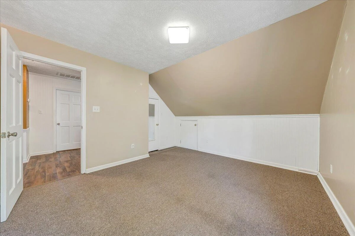 50 Mapleridge DR - Photo 24