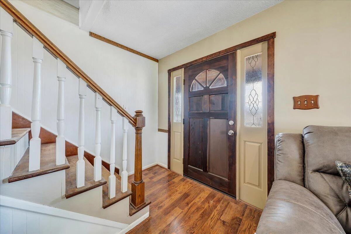 50 Mapleridge DR - Photo 9