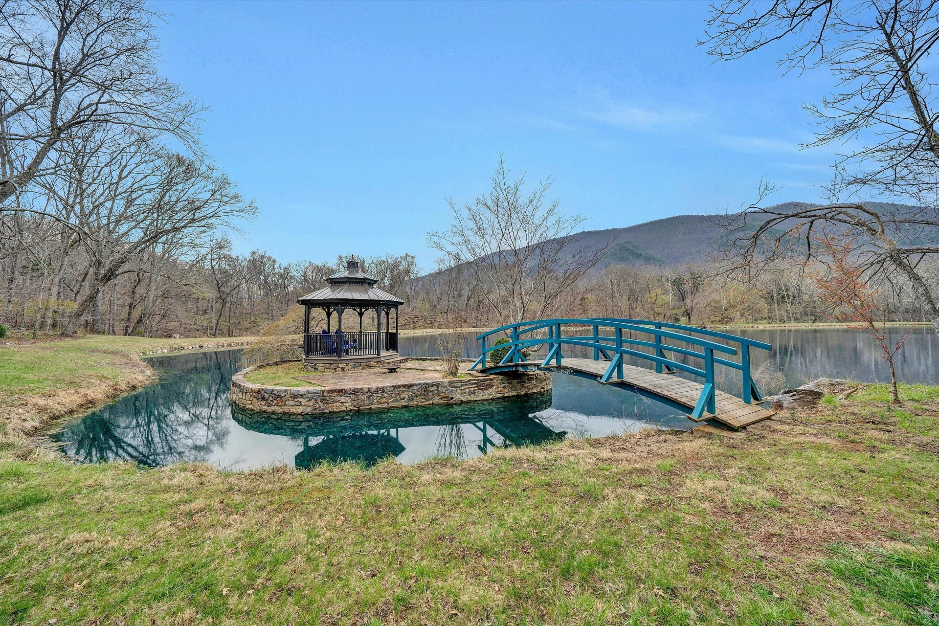 1066 Greyledge RD - Photo 94