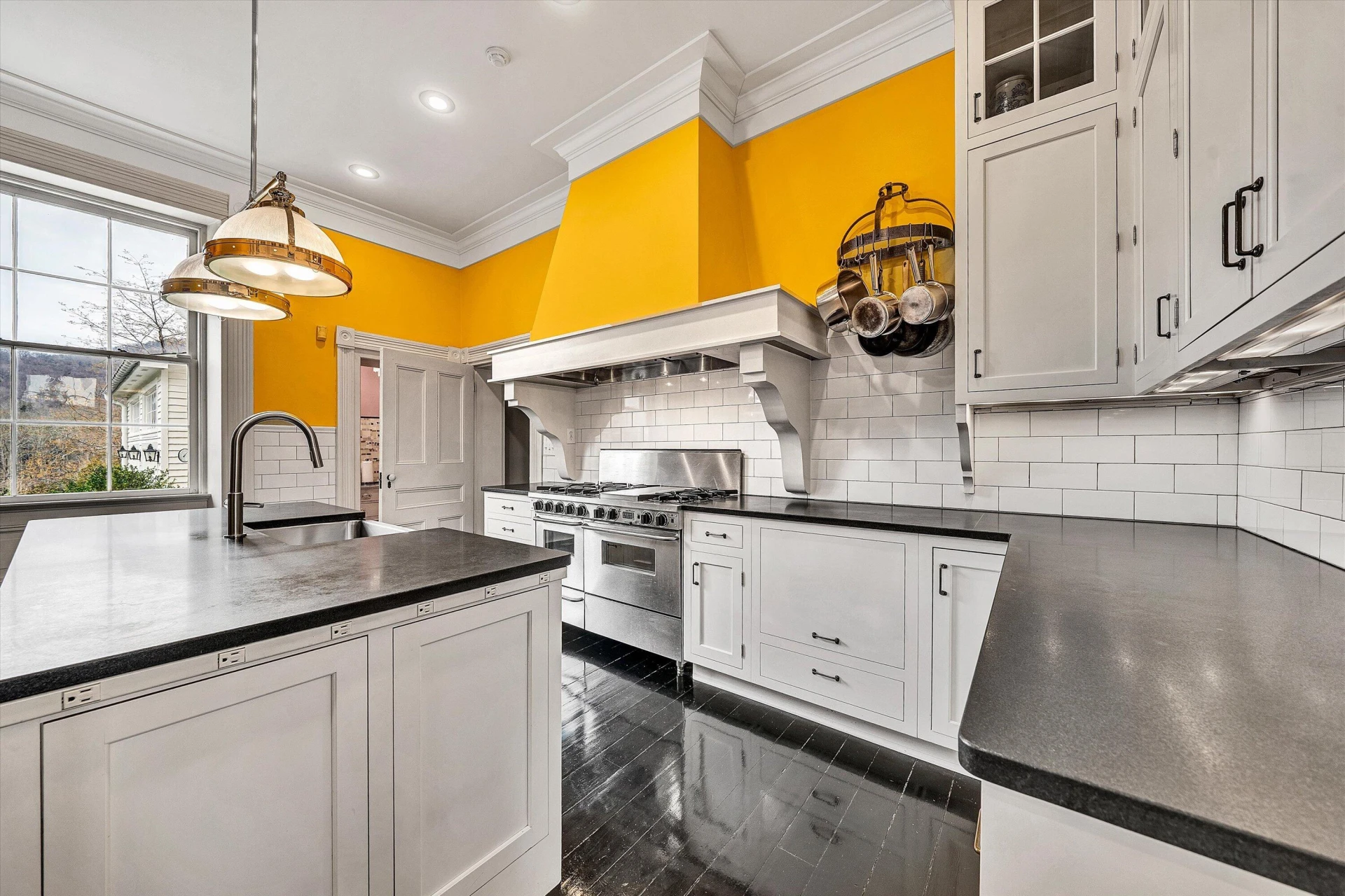 1066 Greyledge RD - Photo 33